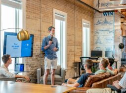 importance of communication in effective leadership